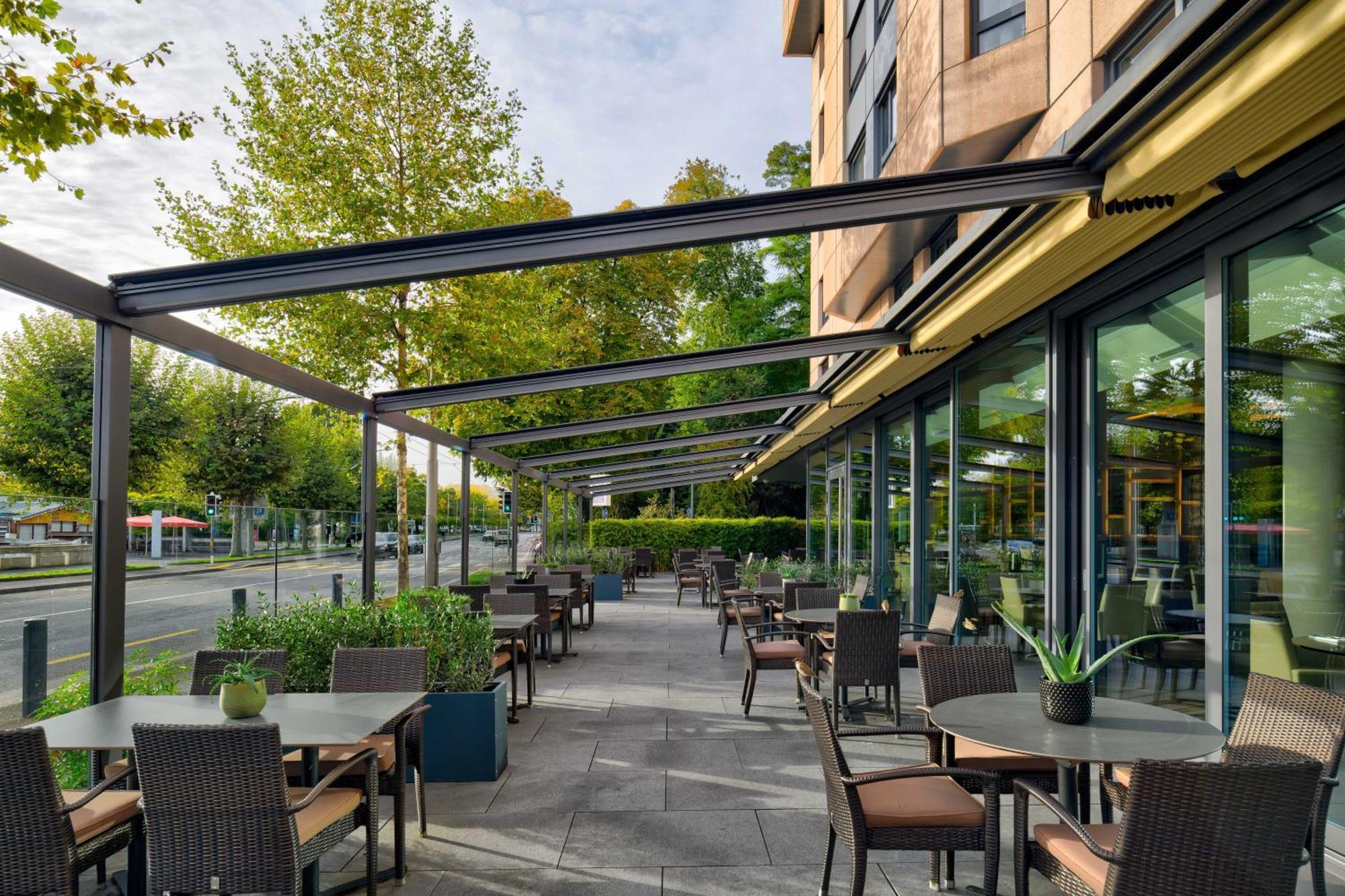 Moevenpick Hotel Lausana Exterior foto