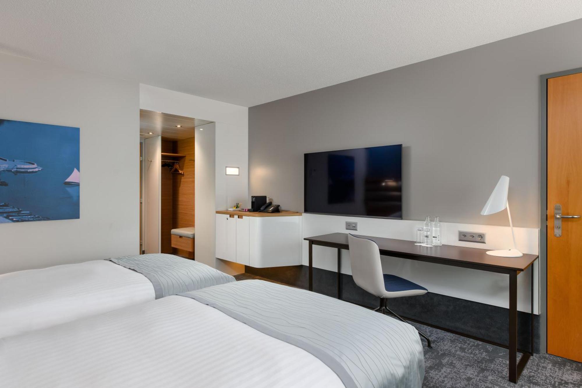 Moevenpick Hotel Lausana Exterior foto