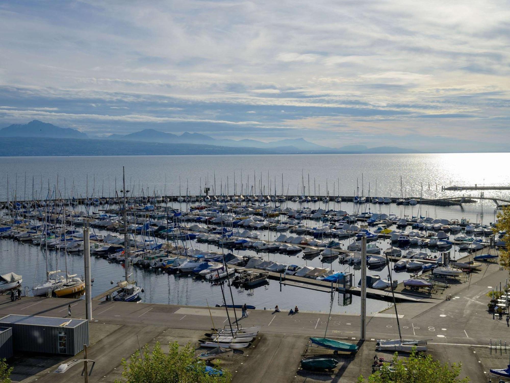 Moevenpick Hotel Lausana Exterior foto