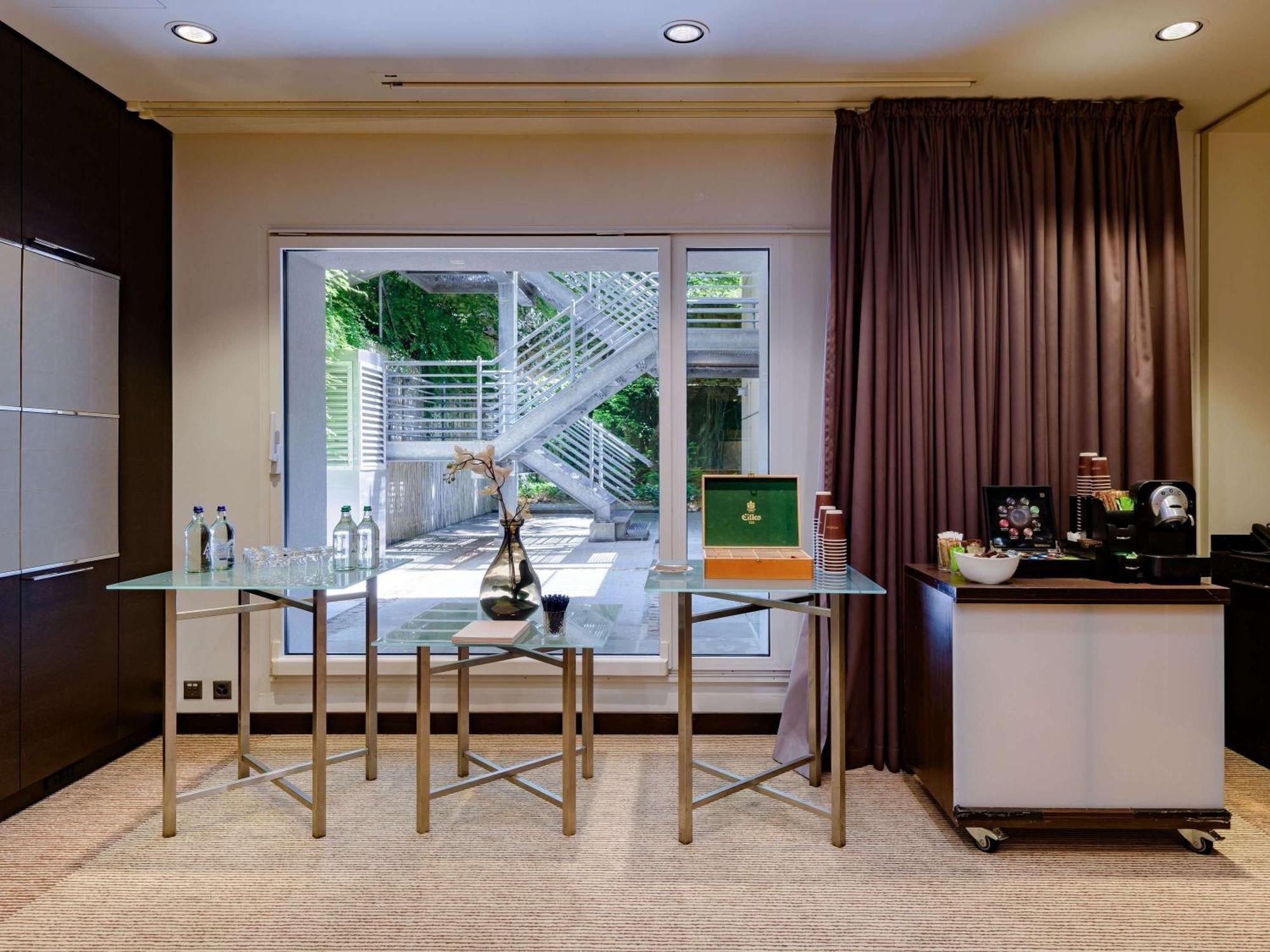 Moevenpick Hotel Lausana Exterior foto