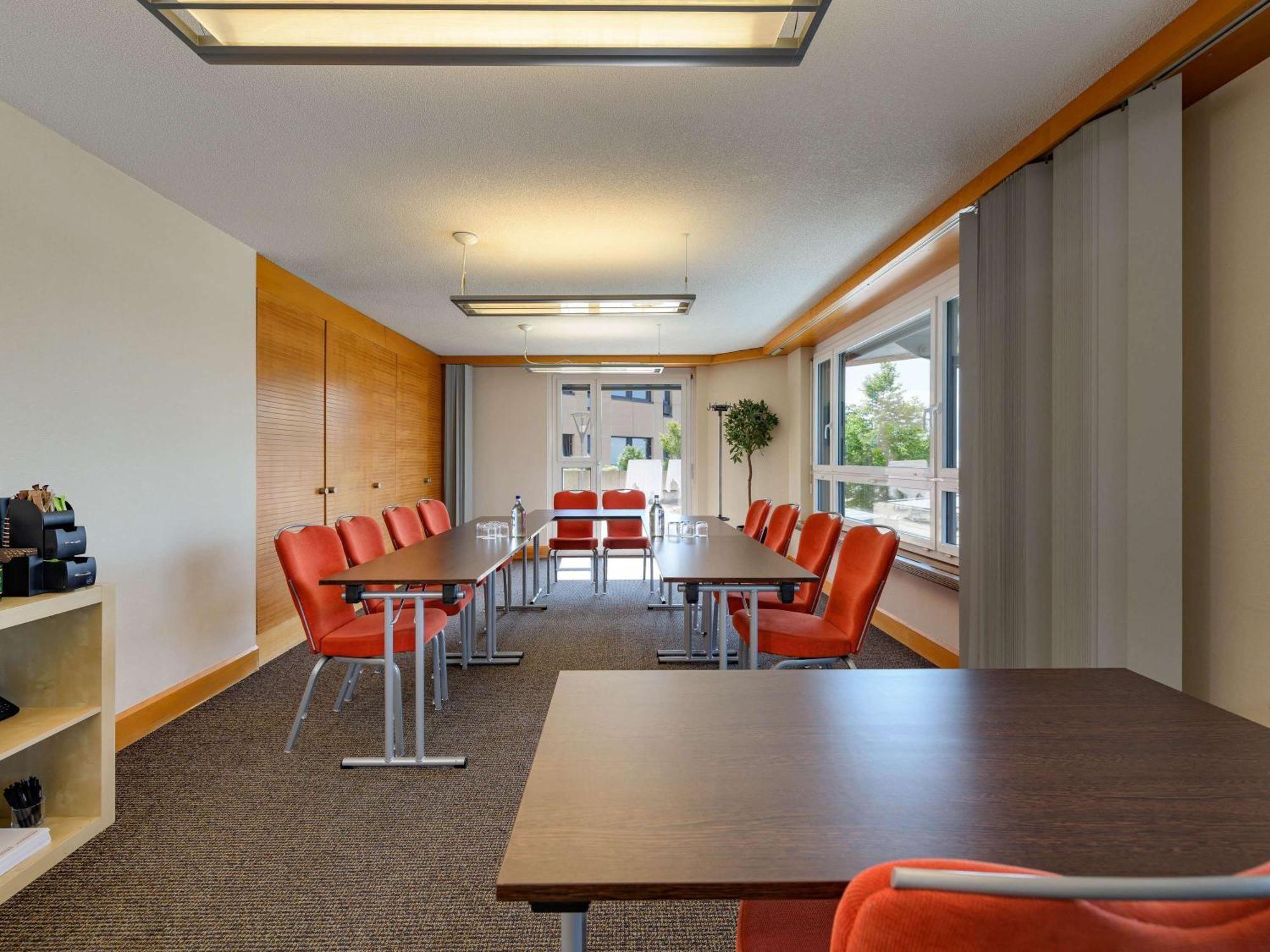 Moevenpick Hotel Lausana Exterior foto