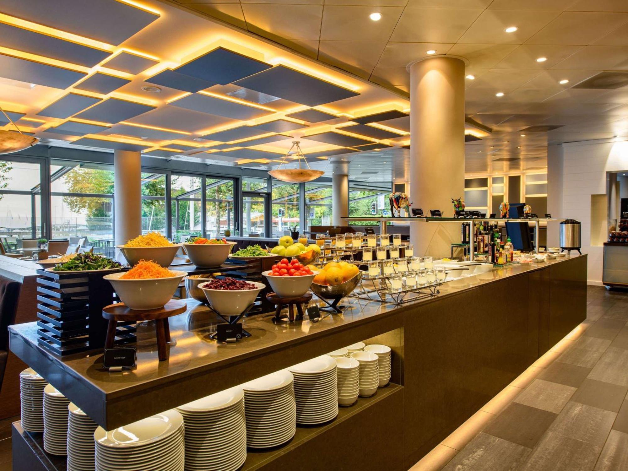 Moevenpick Hotel Lausana Exterior foto