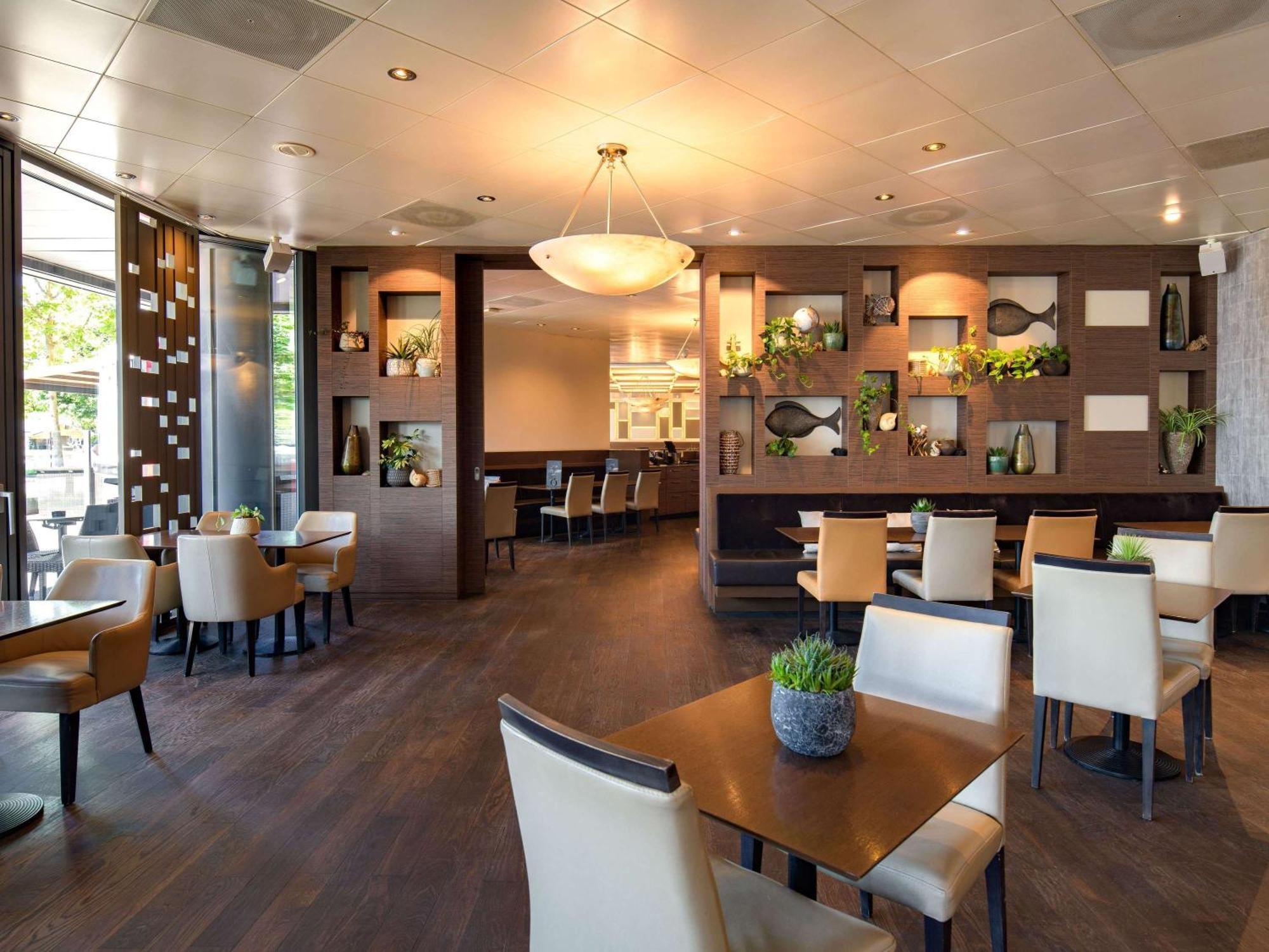 Moevenpick Hotel Lausana Exterior foto